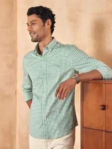 Andamen Men Green Classic Checked Cotton Casual Shirt