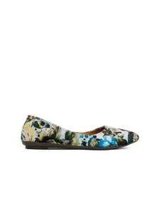 ICONICS Women Blue Printed Ballerinas Flats