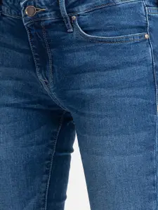 SPYKAR Women Blue Slim Fit Low-Rise Light Fade Jeans