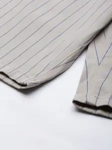 The Indian Garage Co Men Grey Striped Slim Fit Chino Shorts
