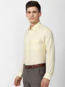 Peter England Men Yellow Slim Fit Formal Shirt