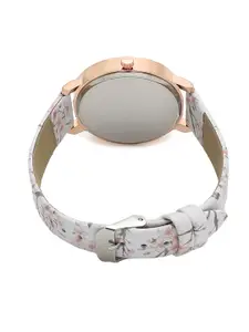 HAUTE SAUCE by  Campus Sutra HAUTE SAUCE by Campus Sutra Women Gold-Toned & White Watch Gift Set