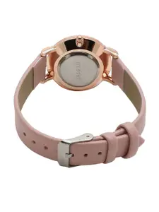 HAUTE SAUCE by  Campus Sutra Women Leather Strap Watch & Bracelet Gift Set AW22_HSWB5028