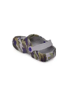 Pantaloons Junior Boys Grey Printed Clogs