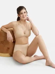 Jockey Wirefree Padded Cotton Full Coverage Tshirt Bra with Broad Fabric Straps-FE35