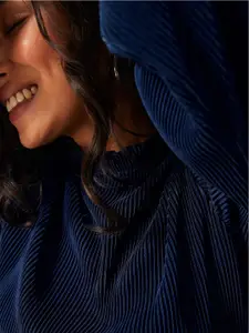 The Label Life Women Navy Blue Puff Sleeves Tie-Up Crop Top