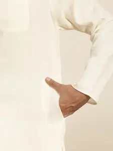 SOJANYA Men Cream-Coloured Solid Kurta