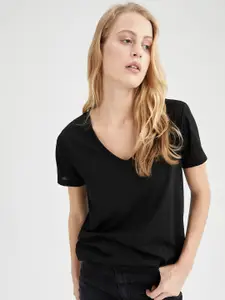 DeFacto Women Black Solid V-Neck T-shirt