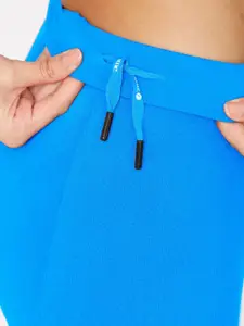 Zivame Women Blue Solid Saree Shapewear