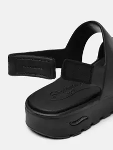 Skechers Women ARCH FIT FOOTSTEPS-D Sports Sandals