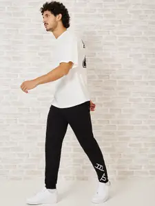 Styli Men Slim Fit Printed Jogger With Elasticated Hem