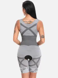 Spiaty Women Grey Printed Full Body Shapewear