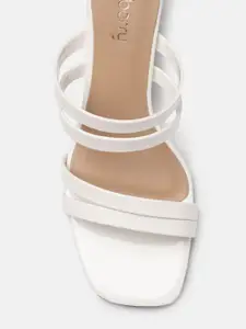 DressBerry Block Sandals
