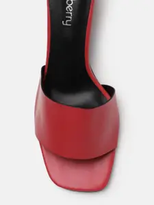 DressBerry Solid Block Sandals