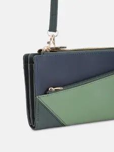 Baggit Women Colourblocked Zip Around Wallet