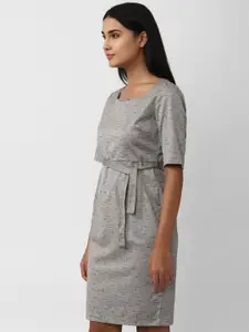 Van Heusen Woman Short Sleeves Sheath Dress