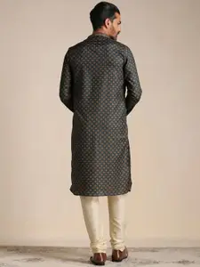 Manyavar Men Kurta with Churidar