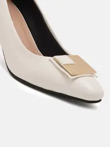 DressBerry Embellished PU Pumps