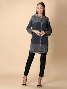 DEBONATELLA Women Embellished Longline Shrug