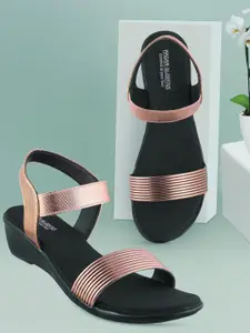 madam glorious Textured Wedge Heels