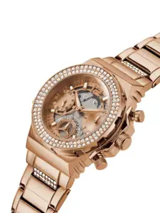 GUESS Women Embellished Dial & Bracelet Style Straps Analogue Watch- GW0552L3
