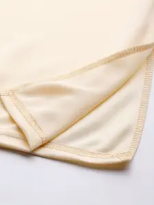 Ms.Lingies  Solid Saree Shapewear