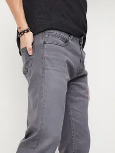 max Men Mid Rise Regular Fit Jeans