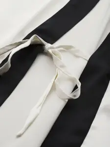 ETC Satin Finish Lace Inserted Bathrobe