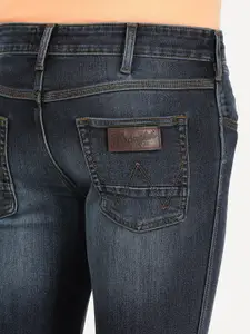 Wrangler Men Cotton Slim Fit Heavy Fade Stretchable Jeans