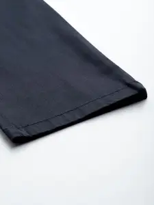Blackberrys Men Tapered Fit Low-Rise Chinos Trousers