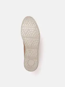 Roadster Men Perforated Derbys