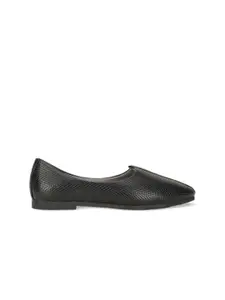 Bata Boys Black Printed PU Slip-On Mojaris