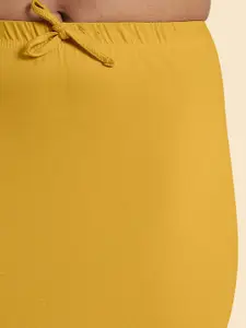 Jaanvi Fish-Cut Saree Shapewear