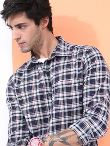 HIGHLANDER Slim Fit Shepherd Checks Checked Casual Shirt