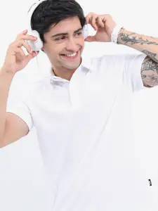 HIGHLANDER Men Popcorn Structured Regular Fit T-shirt