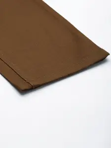 Roadster Men Solid Regular Fit Mid-Rise Plain Woven Flat-Front Chinos