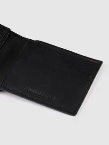 Tommy Hilfiger Men Textured Leather Two Fold Wallet