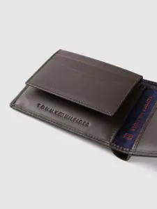 Tommy Hilfiger Men Checked Leather Two Fold Wallet