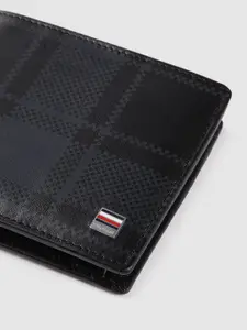 Tommy Hilfiger Men Checked Leather Two Fold Wallet