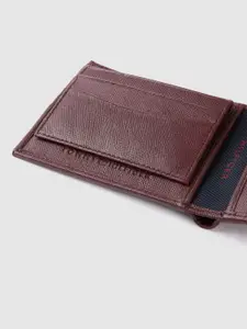 Tommy Hilfiger Men Applique Leather Two Fold Wallet