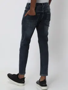 Mufti Men Slim Fit Low Distress Light Fade Stretchable Cotton Jeans