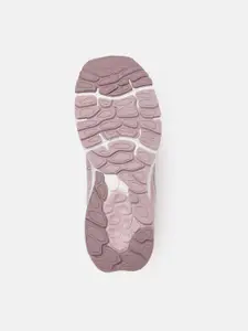 New Balance Women 880 Woven Design Running Shoes