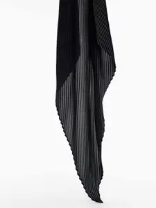 MANGO Women Pleated Scarf