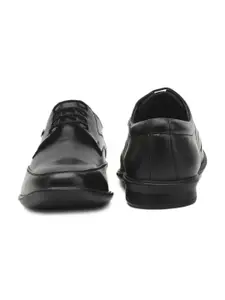 Liberty Men Round-Toe Leather Formal Derbys