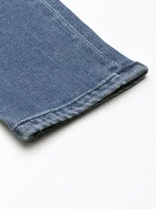 Levis Women Mid Rise 711 Skinny Fit Light Fade Stretchable Jeans