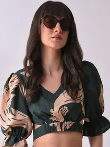 HAUTE SAUCE by  Campus Sutra HAUTE SAUCE by Campus Sutra Women Wayfarer Sunglasses with UV Lens SUM23_HSSG1103