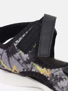 Roadster Women Printed Sports Sandals