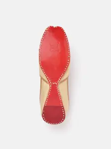 Sangria Women Embellished Square Toe Ethnic Mojaris