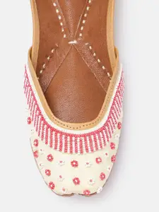 Sangria Women Embellished Ethnic Mojaris