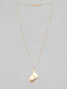 Rubans Voguish Gold Plated Shankh Pendant  Necklace & Chain